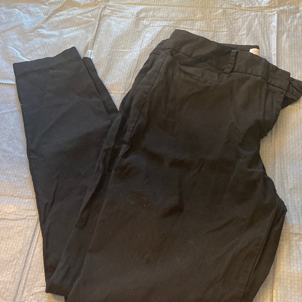 🟢10/$10 - black no boundaries dress pants